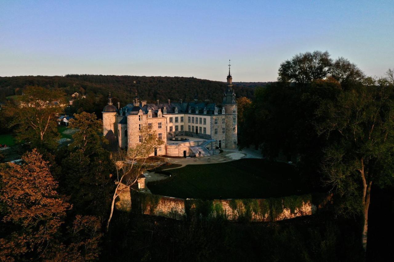 Le Chateau De Mirwart 외부 사진