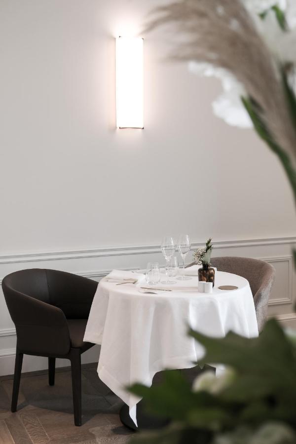 Le Chateau De Mirwart 외부 사진